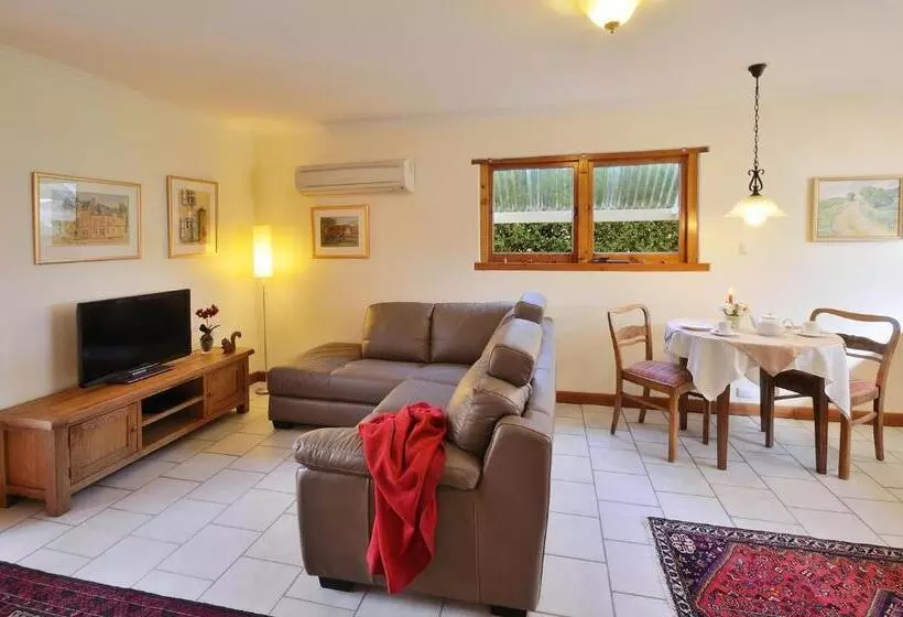 호텔 Stephanette S Cottage