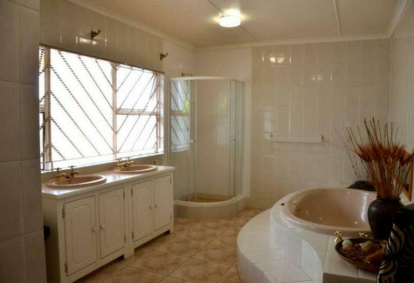 פנסיון Azrielle Guesthouse