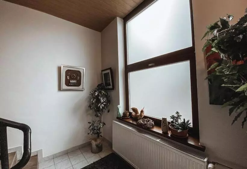 Majatalo Cozy B&b Home