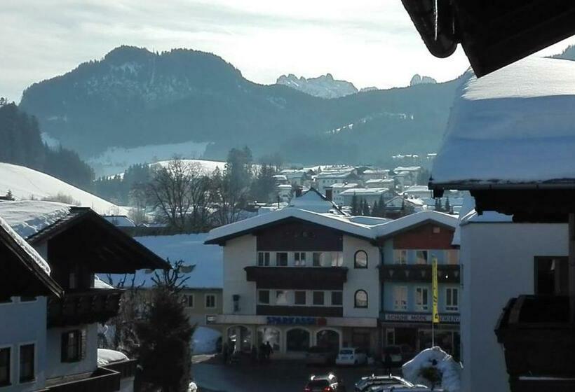 ユースホステル Pension Restaurant Meran