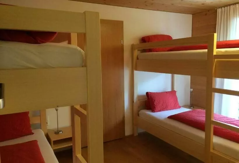 Aamiaismajoitus (B&B) Wäldermetzge Hüttenzimmer Und Wohnungen