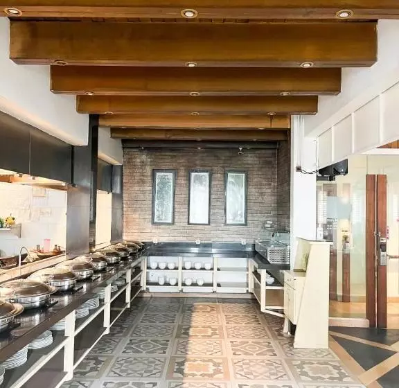 Hotel Wisata Niaga Campus