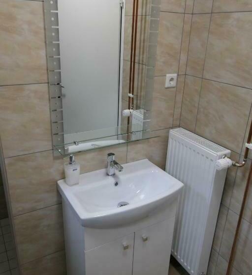 פנסיון Apartments And Rooms Brunko