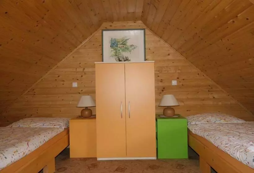 پانسیون Apartments And Rooms Brunko