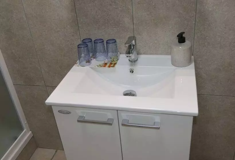 پانسیون Apartments And Rooms Brunko