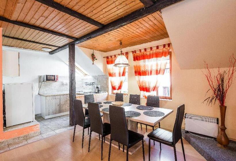 Pensió Penzion U Lípy