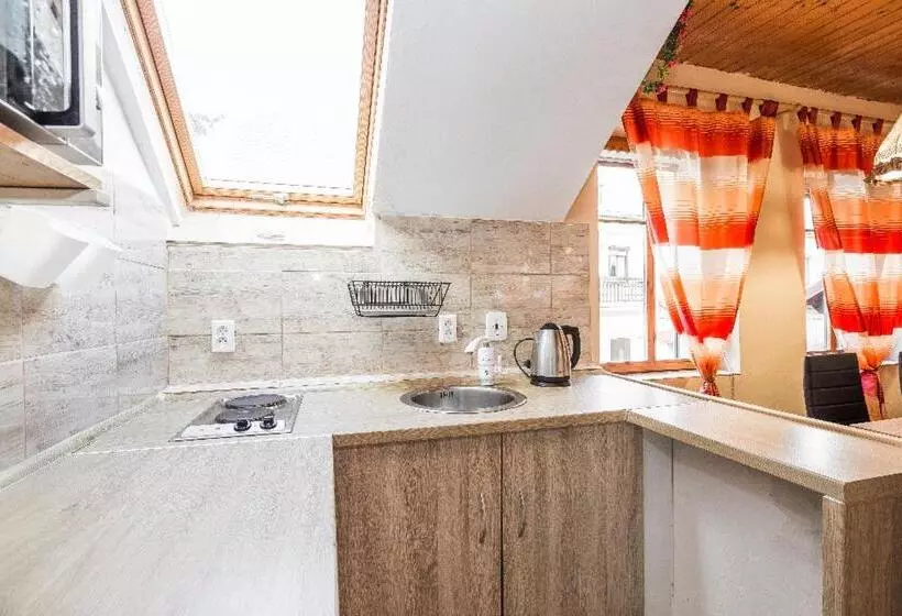 Majatalo Penzion U Lípy