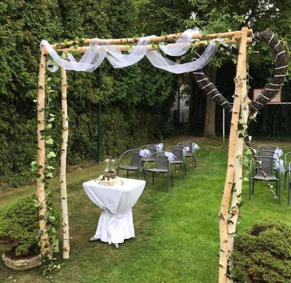 Pensió Penzion U Lípy