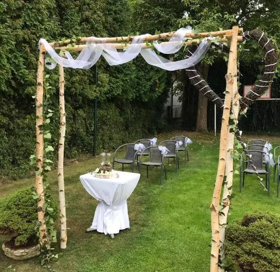 Majatalo Penzion U Lípy