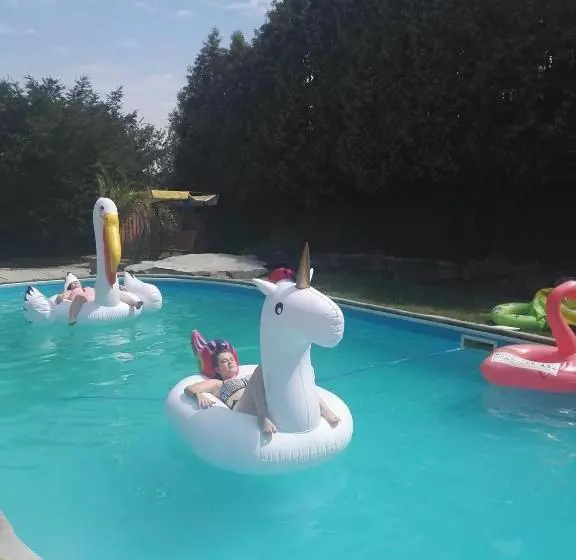 Majatalo Penzion U Lípy