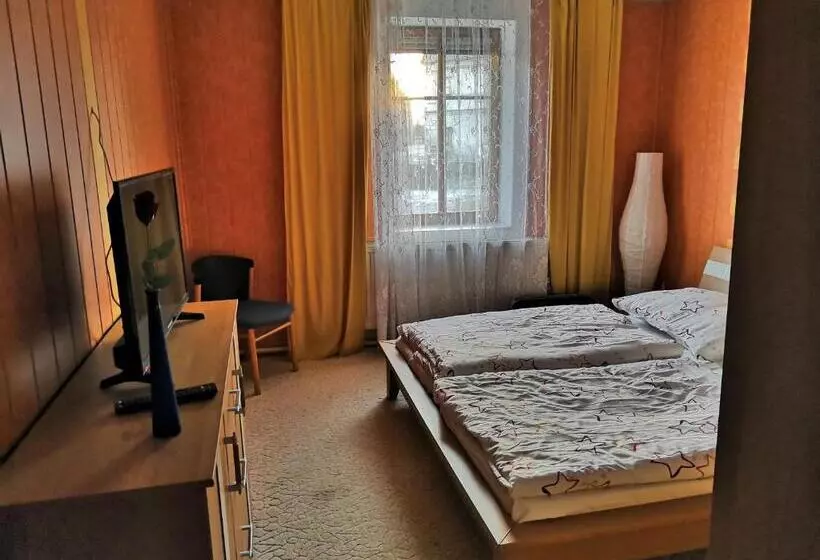 Majatalo Penzion U Lípy