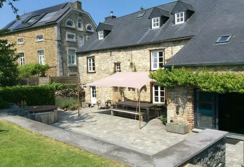 ベッドアンドブレックファースト Maison De Charme à Crupet Et Le Gîte La Suite