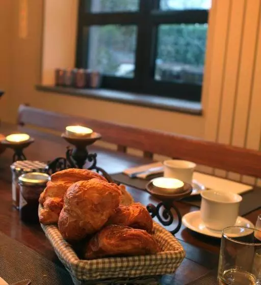 ベッドアンドブレックファースト Maison De Charme à Crupet Et Le Gîte La Suite