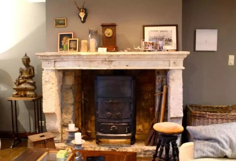 ベッドアンドブレックファースト Maison De Charme à Crupet Et Le Gîte La Suite