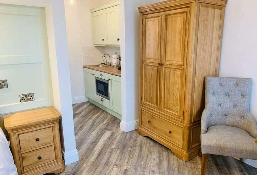 ペンション Biddy Ban’s