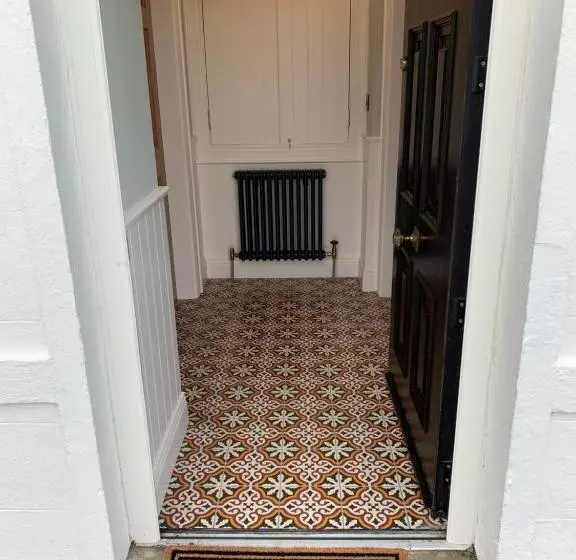 ペンション Biddy Ban’s