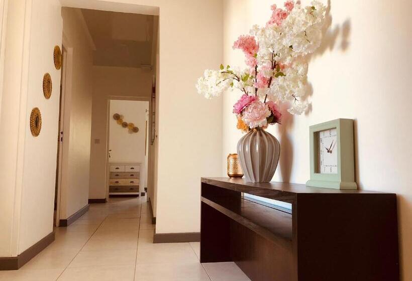 پانسیون La Villa Maé