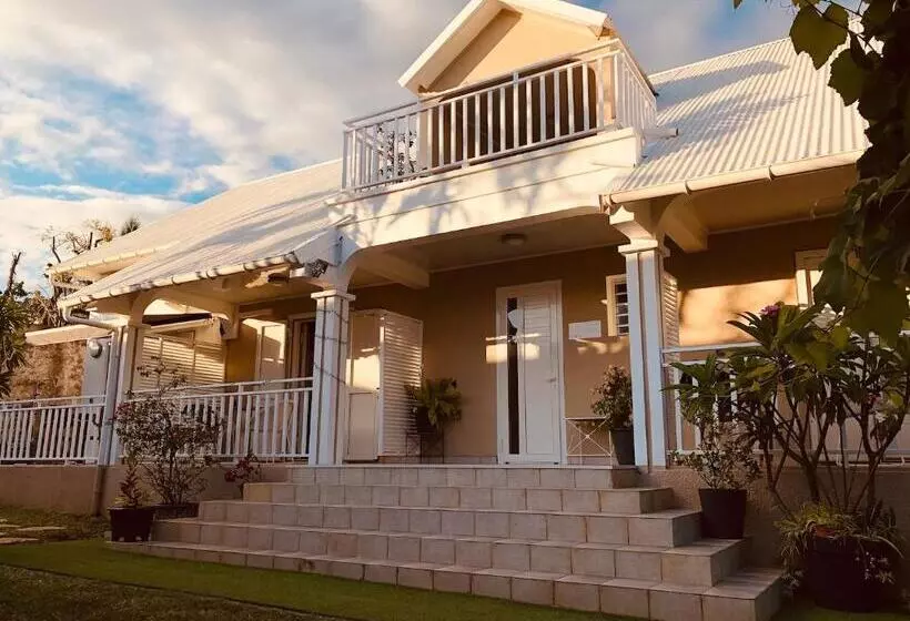 پانسیون La Villa Maé