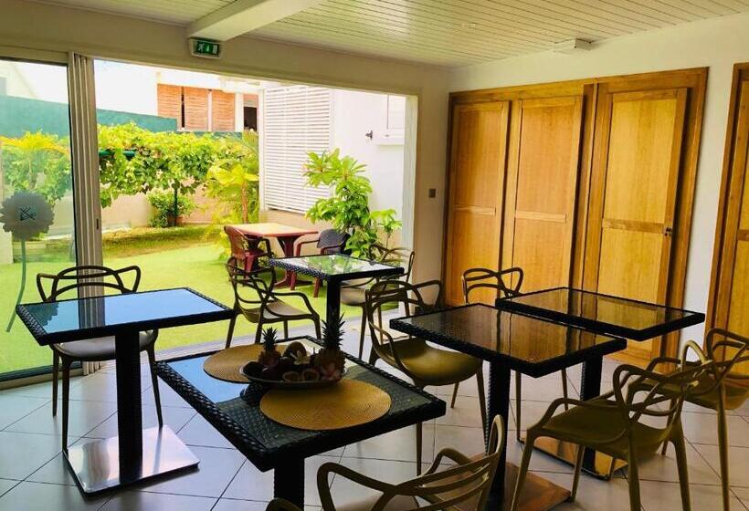 پانسیون La Villa Maé