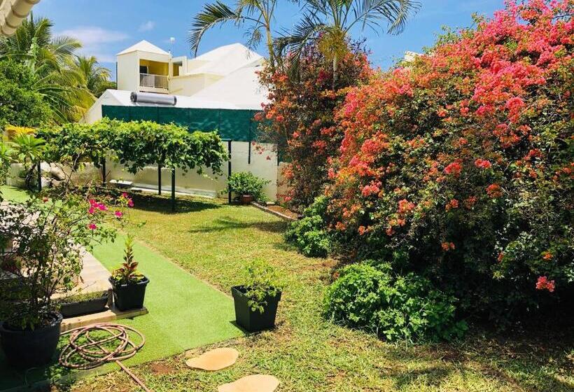 پانسیون La Villa Maé