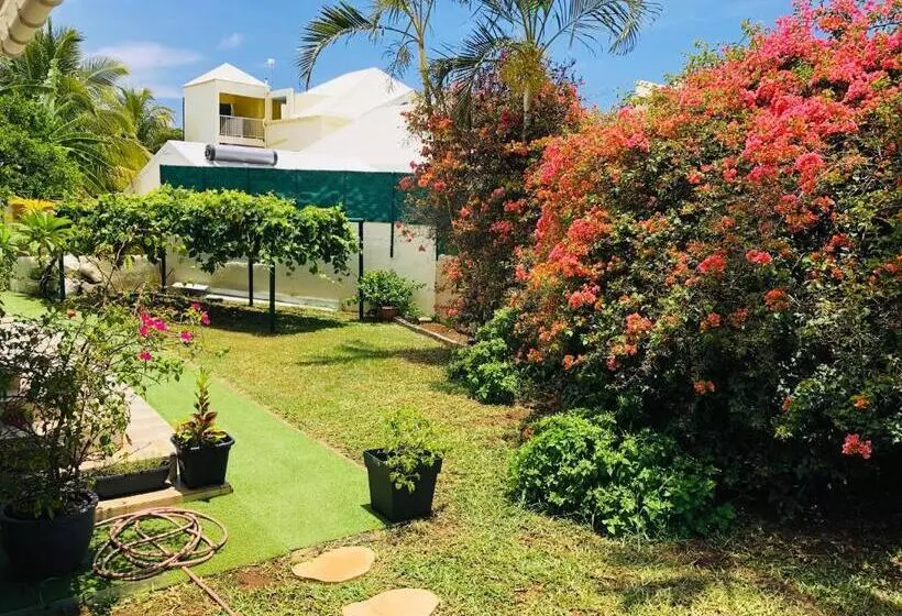 پانسیون La Villa Maé