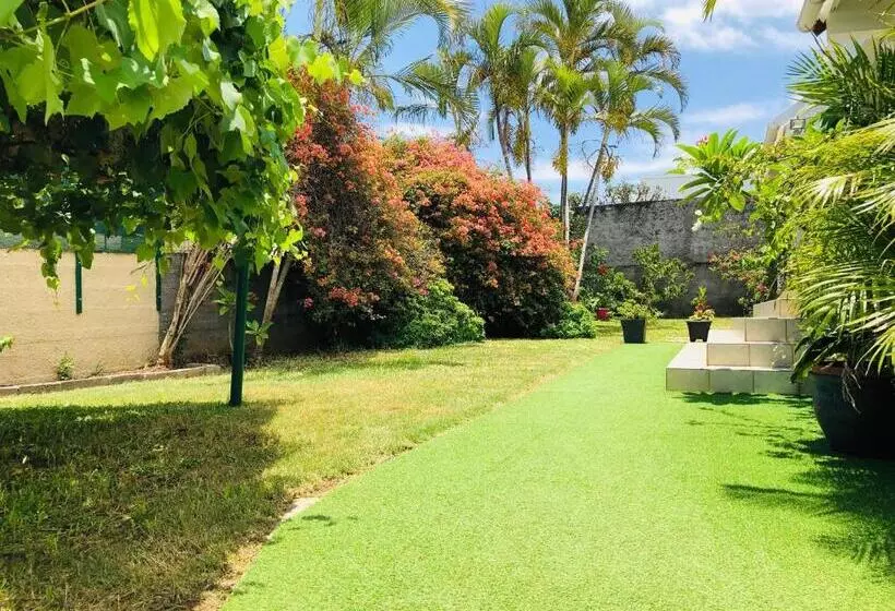 پانسیون La Villa Maé