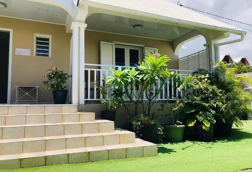 پانسیون La Villa Maé