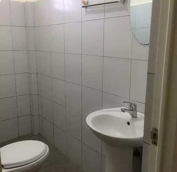 هاستل Grae’s Apartelle