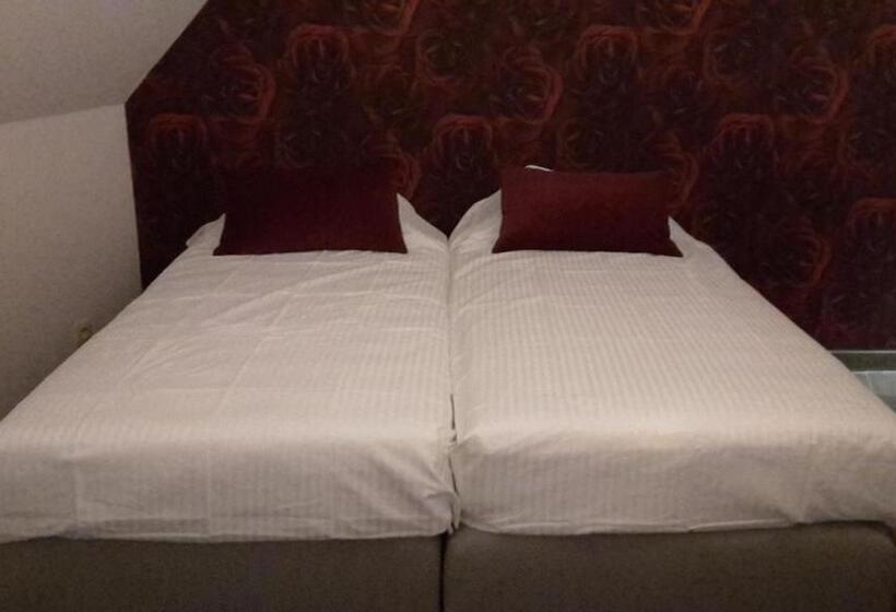 تختخواب و صبحانه Casa Della Nonna