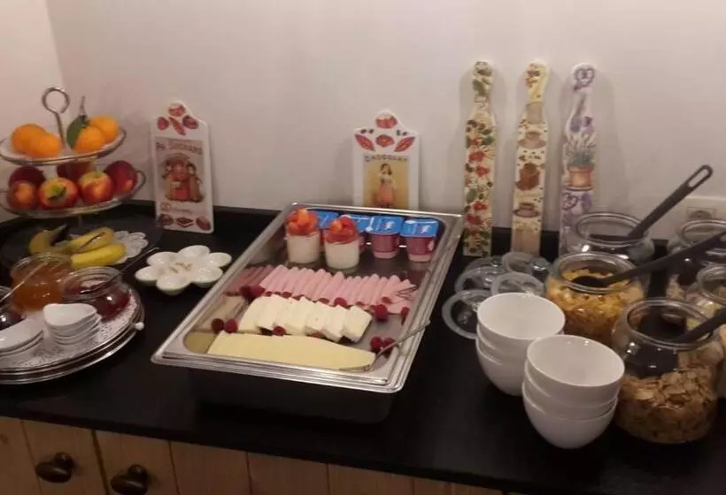 Aamiaismajoitus (B&B) Casa Della Nonna