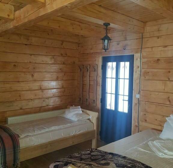 مبيت وإفطار Tulean Cabin