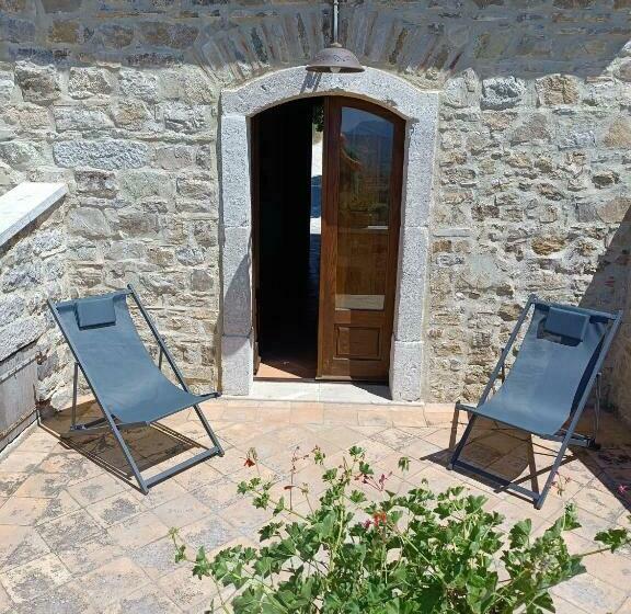 בית מלון כפרי Agriturismo Torre Gialluise