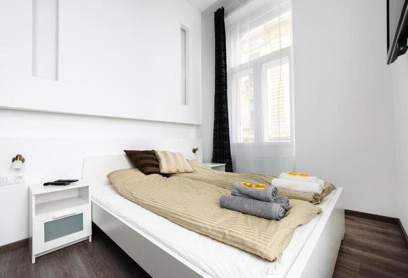 پانسیون Annabelle Downtown Apartments