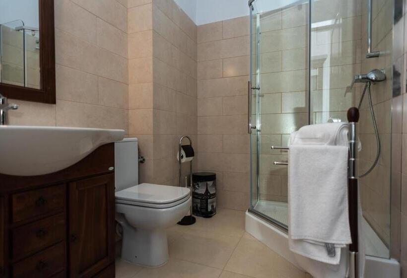 پانسیون Tango Margo