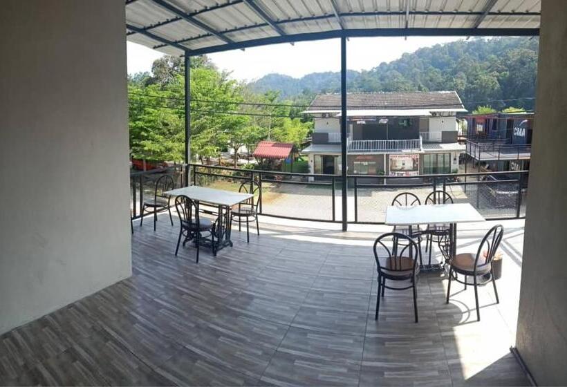 Panzió Tc Theme Park Guest House