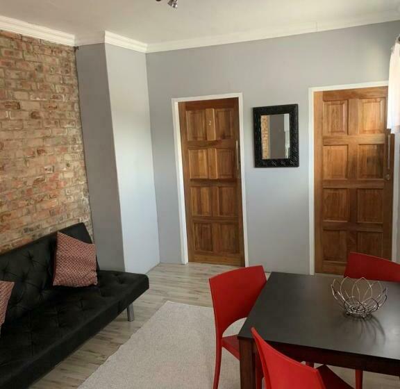 Пансион The Chameleon