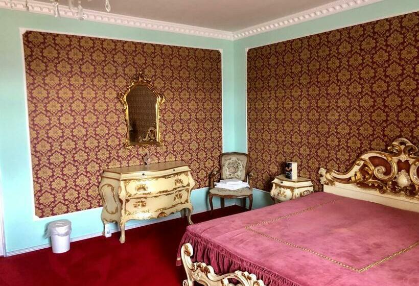 مبيت وإفطار Lambach Villa