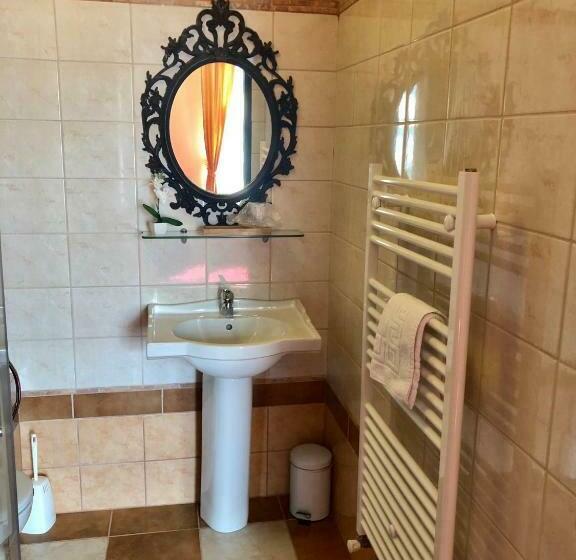 مبيت وإفطار Lambach Villa