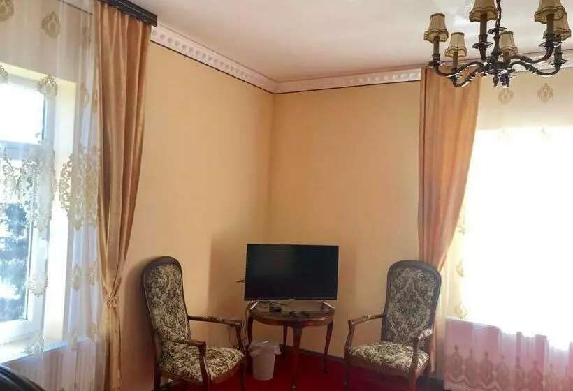 Aamiaismajoitus (B&B) Lambach Villa