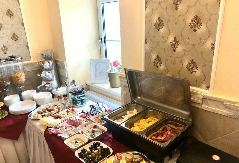 مبيت وإفطار Lambach Villa