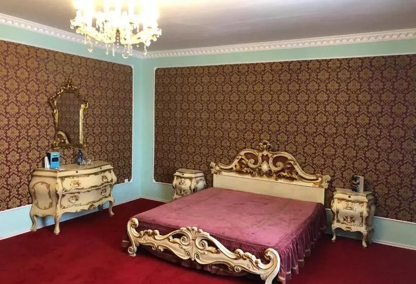 Aamiaismajoitus (B&B) Lambach Villa