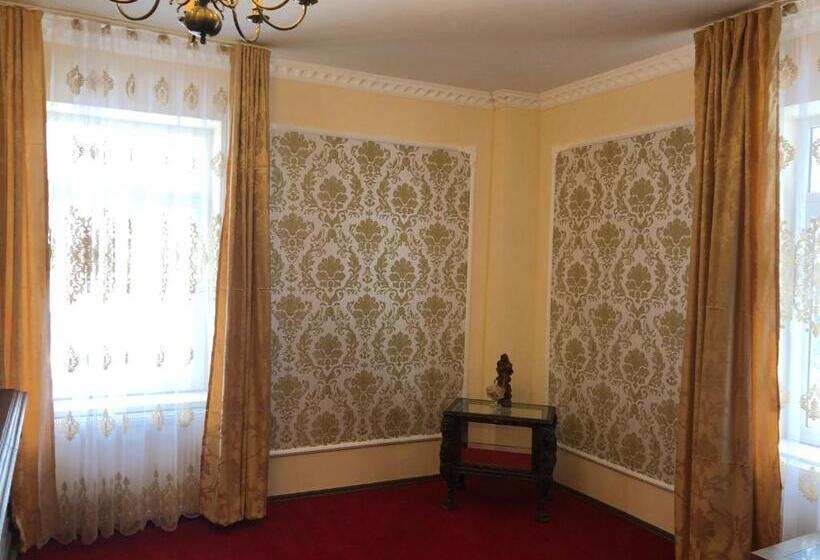 مبيت وإفطار Lambach Villa