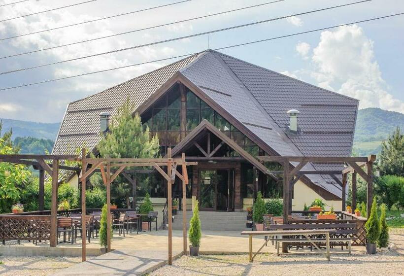 호텔 Aqvila Club Rucar