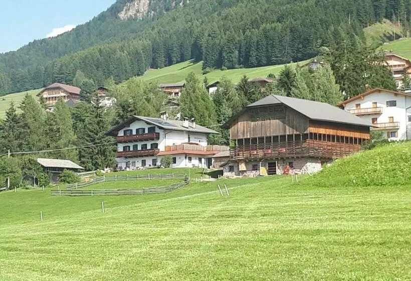 هتل Kompatscherhof