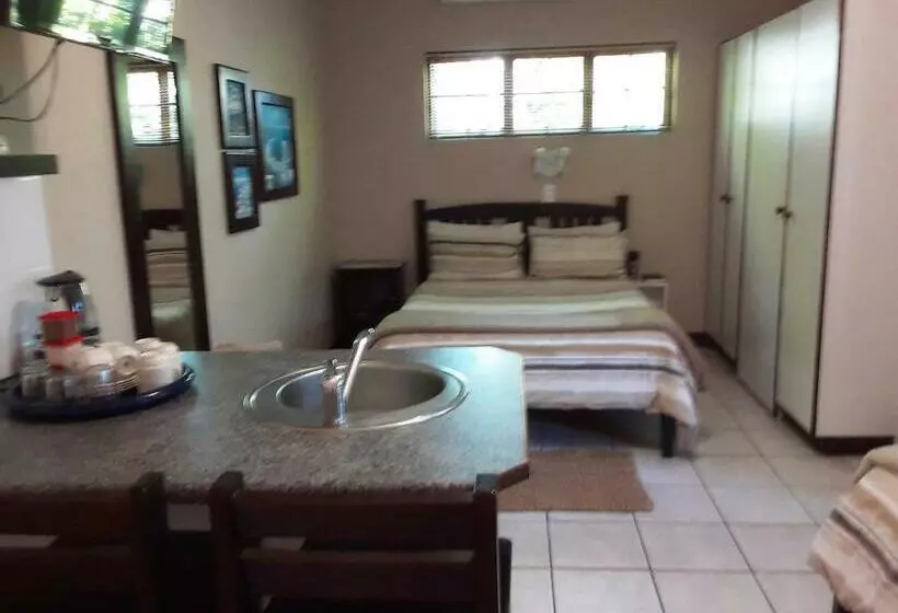 Majatalo Citrusdal Guest Rooms