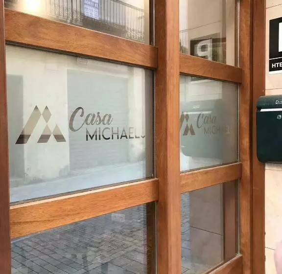 ペンション Hostal Casa Michaels