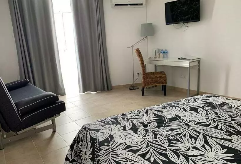 ペンション Hostal Casa Michaels