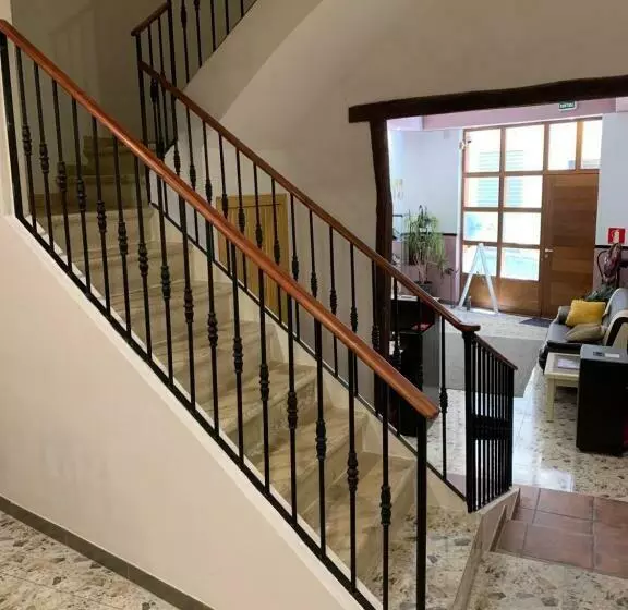 ペンション Hostal Casa Michaels