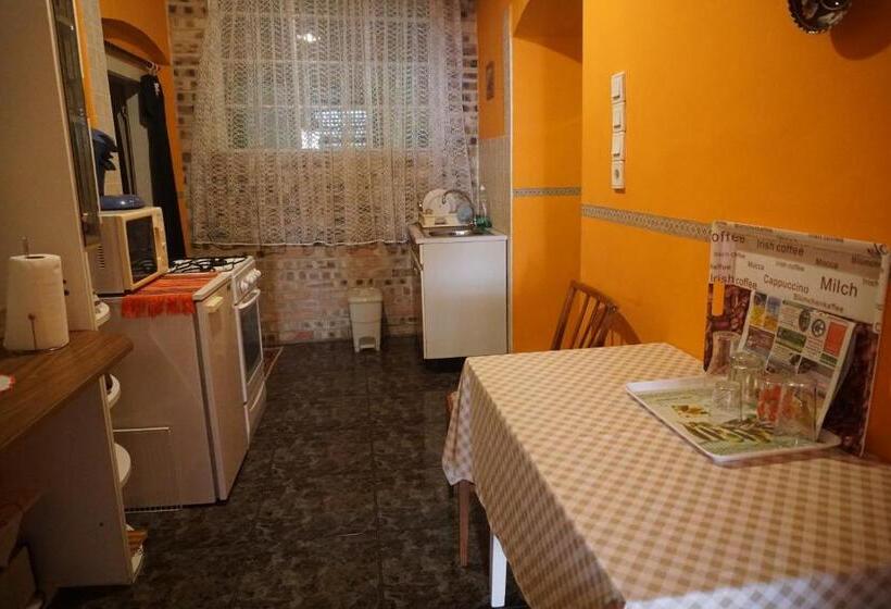 بنسيون Piri Vendégház