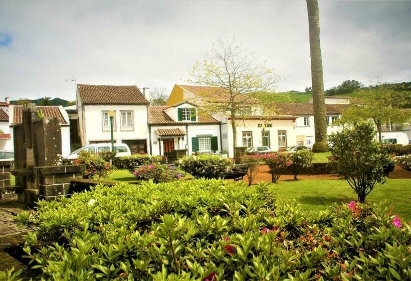 민박 Casa Inti / Inti House Furnas